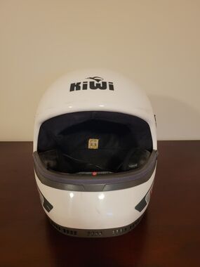 Vintage White Kiwi Full-Face Men's Motorcycle Helmet Size Medium